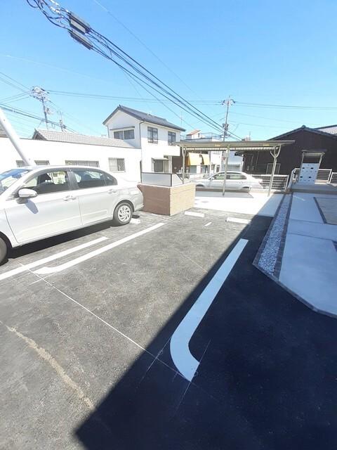 リヴィン（103） 駐車場
