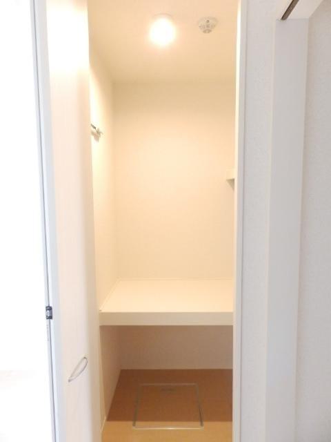 ウインドワード小羽山（101） 収納