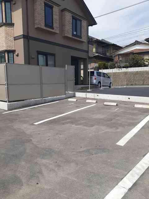グランドソレイユＣ（101） 駐車場
