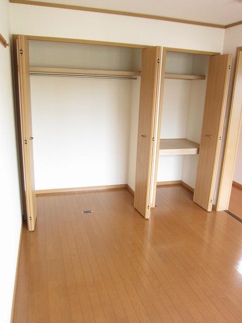 カレッジコート　Ｃ（202） 収納
