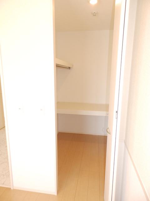 カーサクレアール（302） 収納
