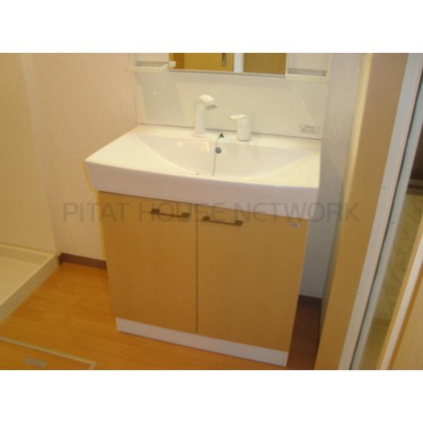 洗髪洗面化粧台