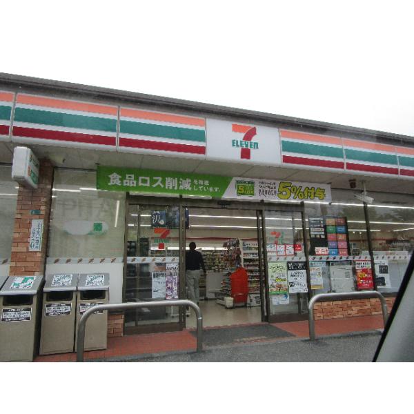 セブンイレブン宇部寿町店:691m