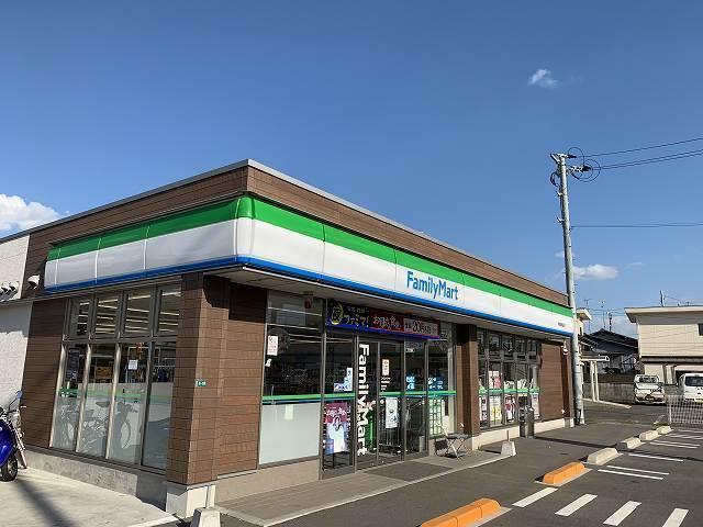ファミリーマート宇部東梶返店：900m