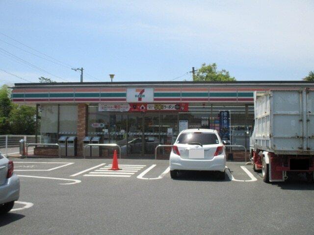 セブンイレブン宇部常盤公園東店：1300m