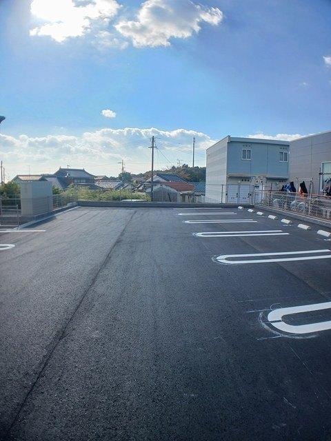 マグノリア（101） 駐車場