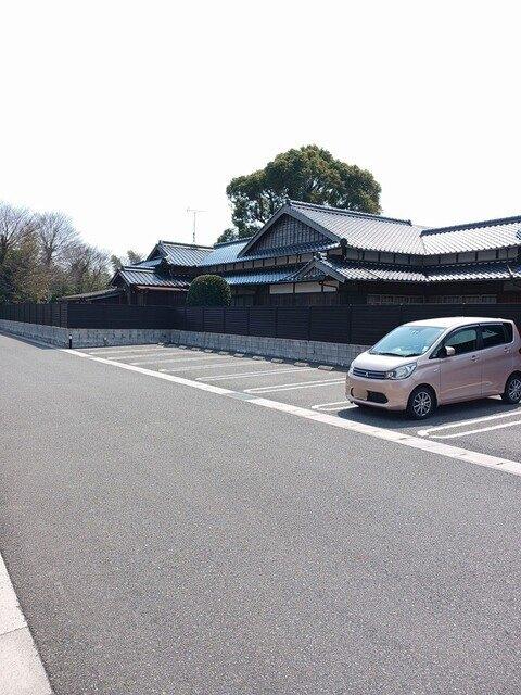 アンジュ・大小路（105） 駐車場