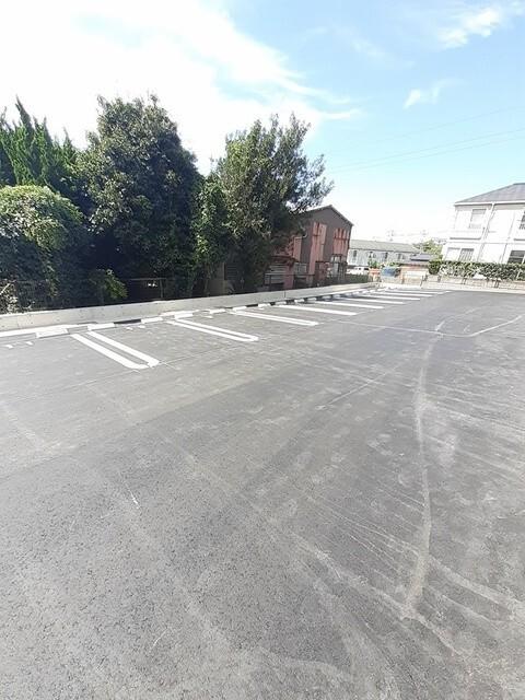 ルミナーレ　Ⅲ（105） 駐車場