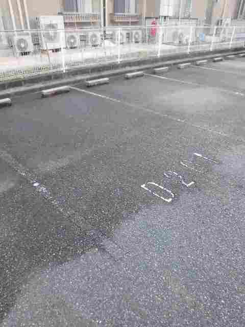 エスポワールＤ（202） 駐車場