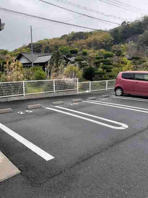 フルール・メゾンＢ（205） 駐車場