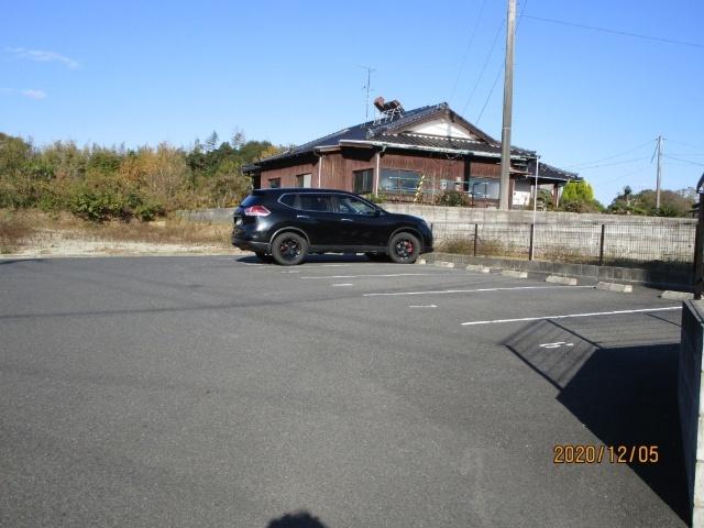 ファイブ・ＳＥ 駐車場