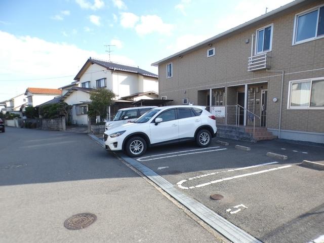 ハイツそれいゆ（102） 駐車場