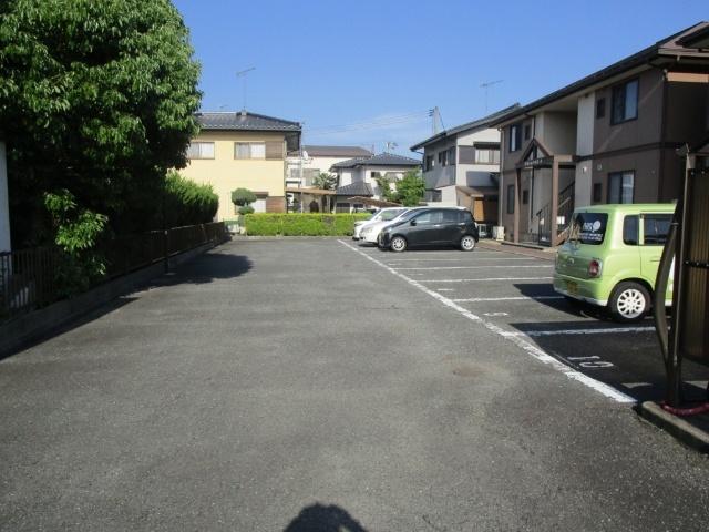 プライムハウス　Ａ棟（101） 駐車場