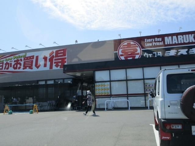 ウェスタまるき空港通り店：987m