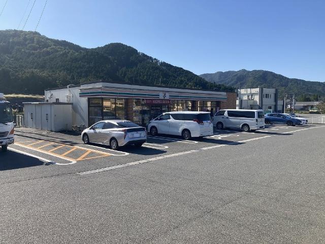 セブンイレブン山口徳佐店