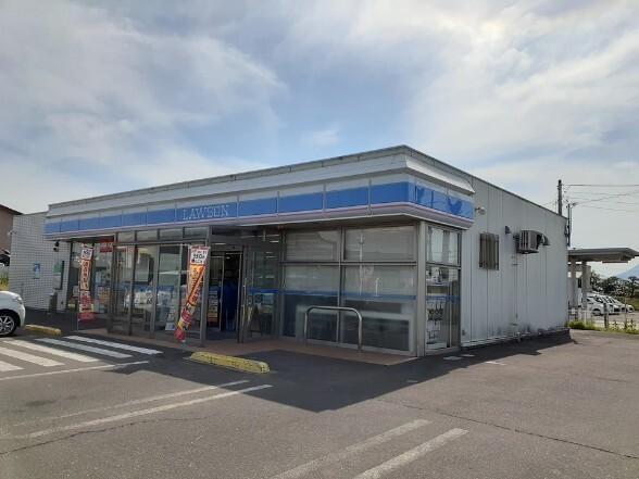 ローソン黒石緑ヶ丘店：500m