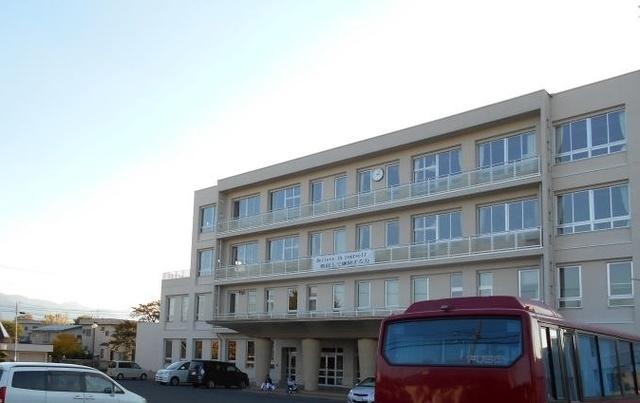 南高等学校：850m