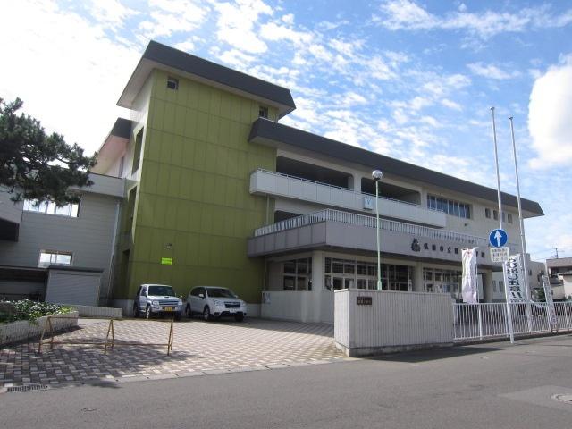弘前市立朝陽小学校：517m