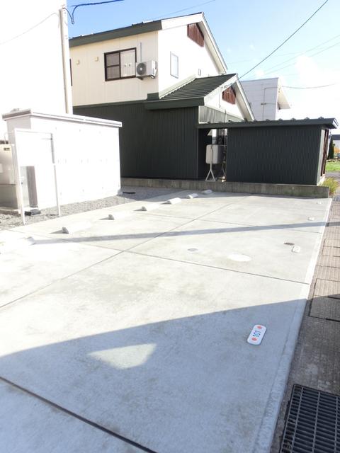 ジーヴォ福村１丁目（201） 駐車場