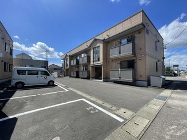 グランバルク　Ｂ（101） 駐車場