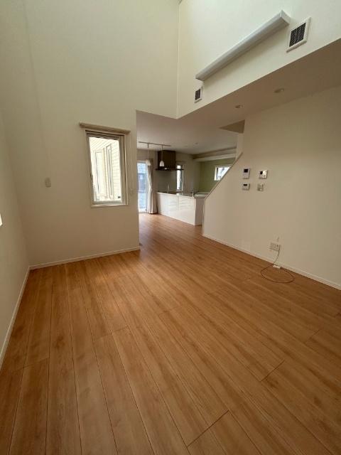 泉野一丁目　中古住宅 リビング