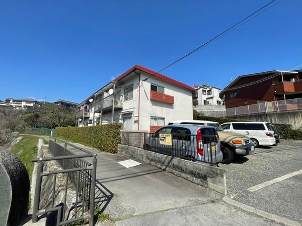 ガーデンハイツ安井（103） 駐車場