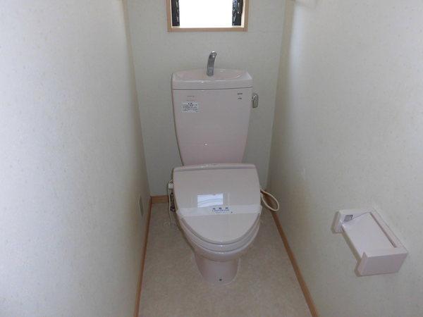 下京区七条御所ノ内西町(一戸建) トイレ