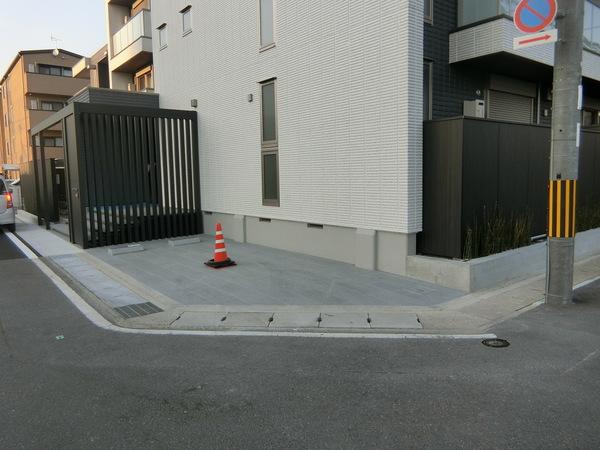 APPARTEMENT 四季（101） 駐車場