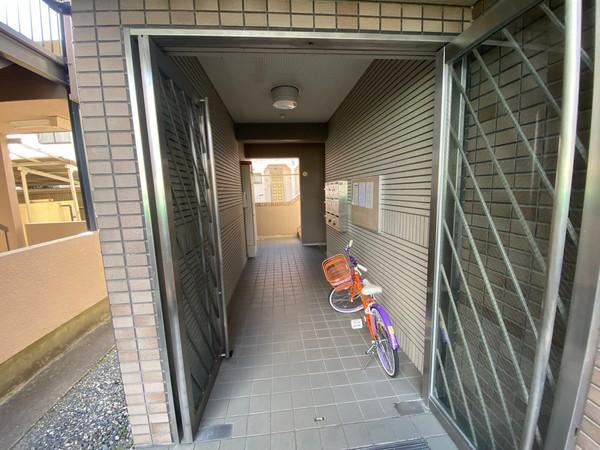 Kグランド樋爪（303） エントランス