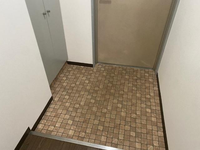 ベルベデール向日町（105） 玄関