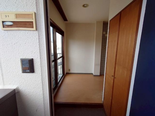 KSハイツ（301） 玄関