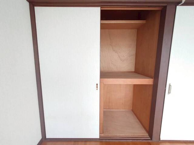 長岡二丁目(連棟) 収納