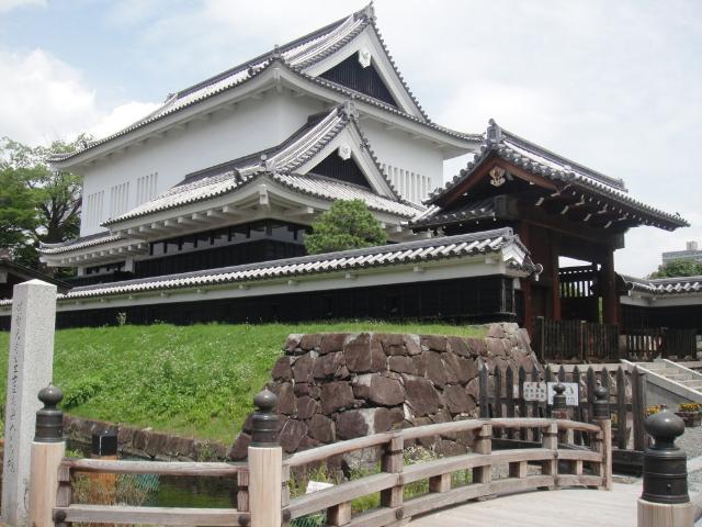 勝竜寺城公園：1501m