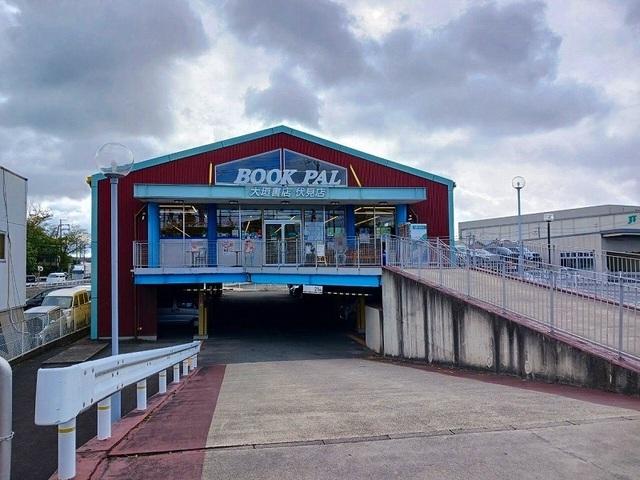 大垣書店 伏見店：900m