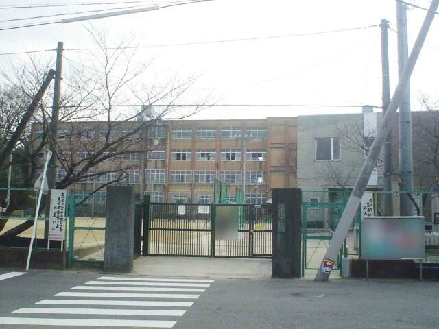 京都市立神川小学校：415m
