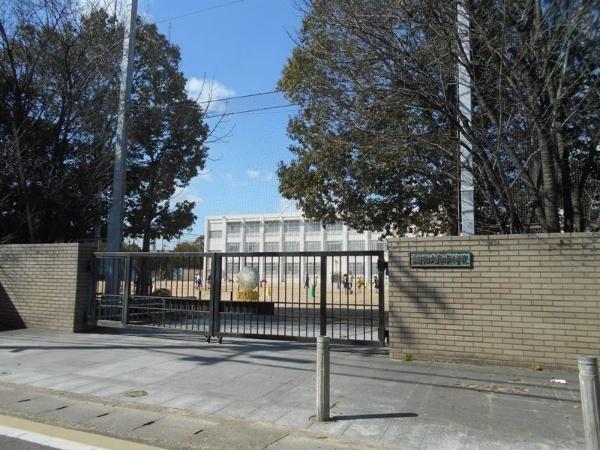 京都市立久我の杜小学校：326m