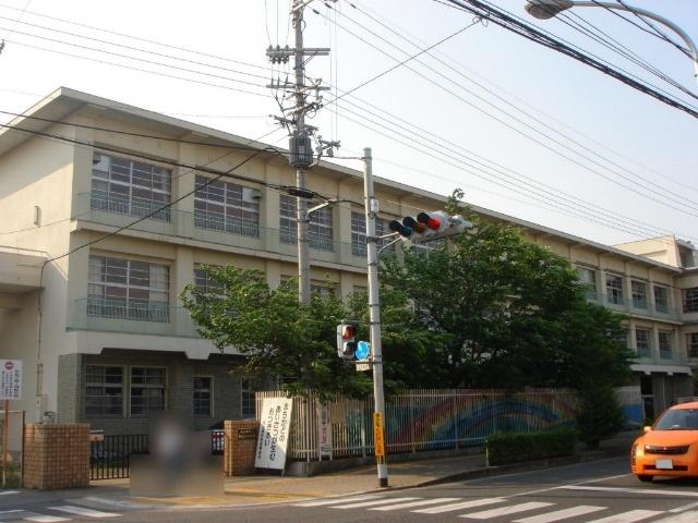 大山崎町立大山崎小学校：1107m
