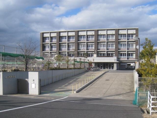 大山崎町立大山崎中学校：1759m