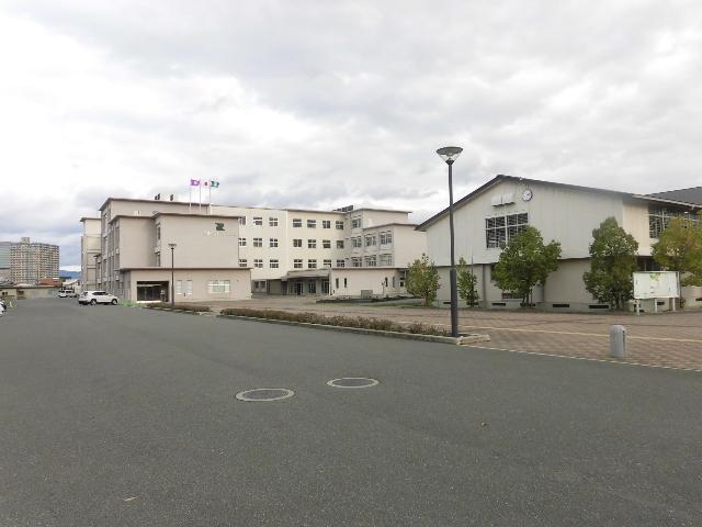 京都府立乙訓高校：802m