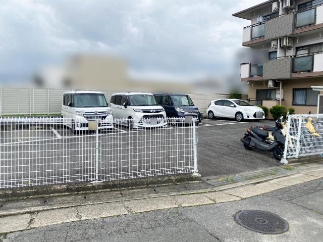 橋本マンション（106） 駐車場