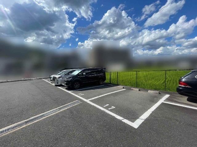 ソレイユ大山崎（101） 駐車場