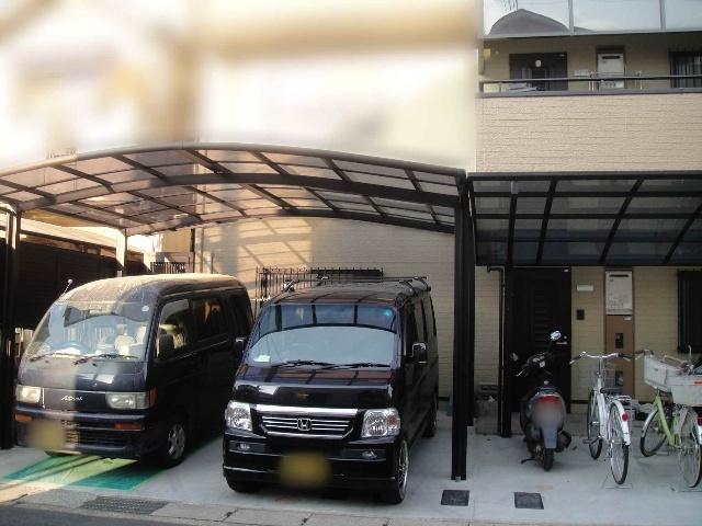 ロイヤルハイツJUDY（302） 駐車場