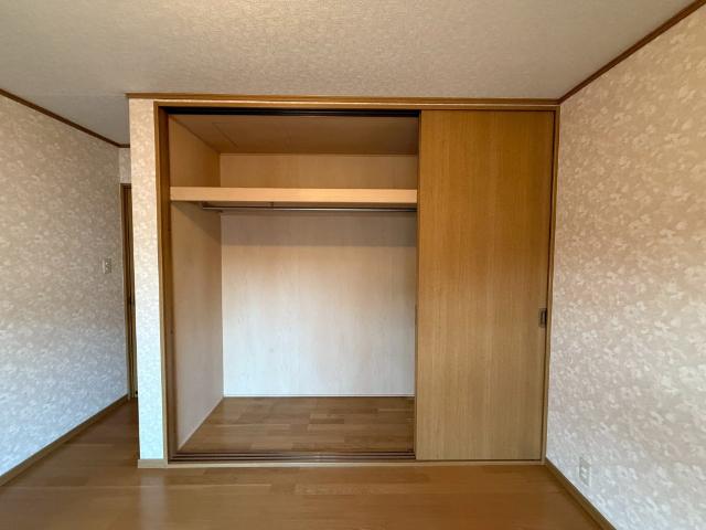 乙訓郡大山崎町大山崎尻江　中古住宅 収納