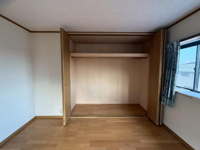 乙訓郡大山崎町大山崎尻江　中古住宅 収納