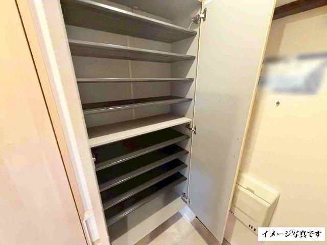 境谷西第二住宅2棟 収納