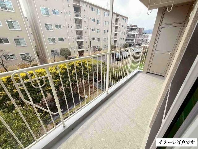 境谷西第二住宅2棟 バルコニー