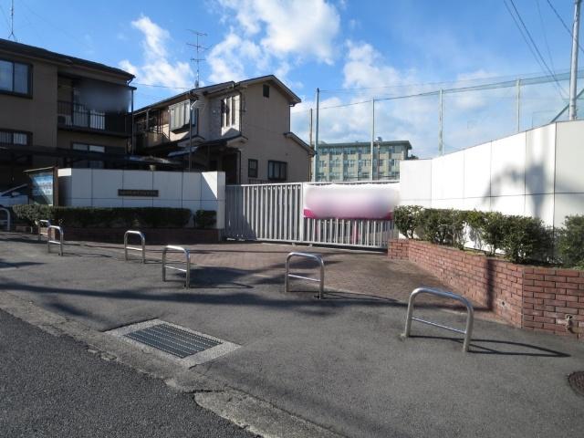 高校