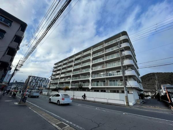 マンハイム山科 外観