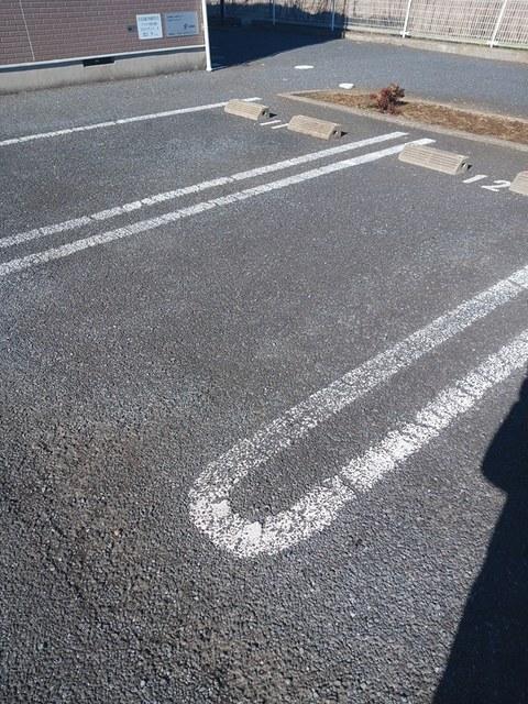 エスペランスⅡ（102） 駐車場