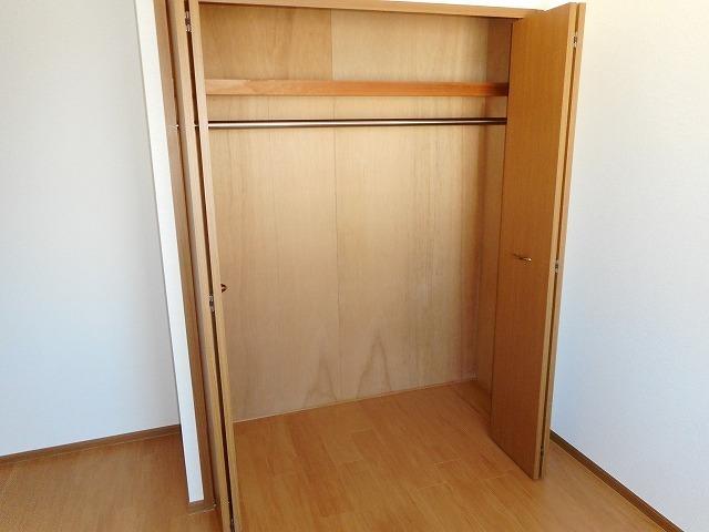 パレス　オダ（303） 収納